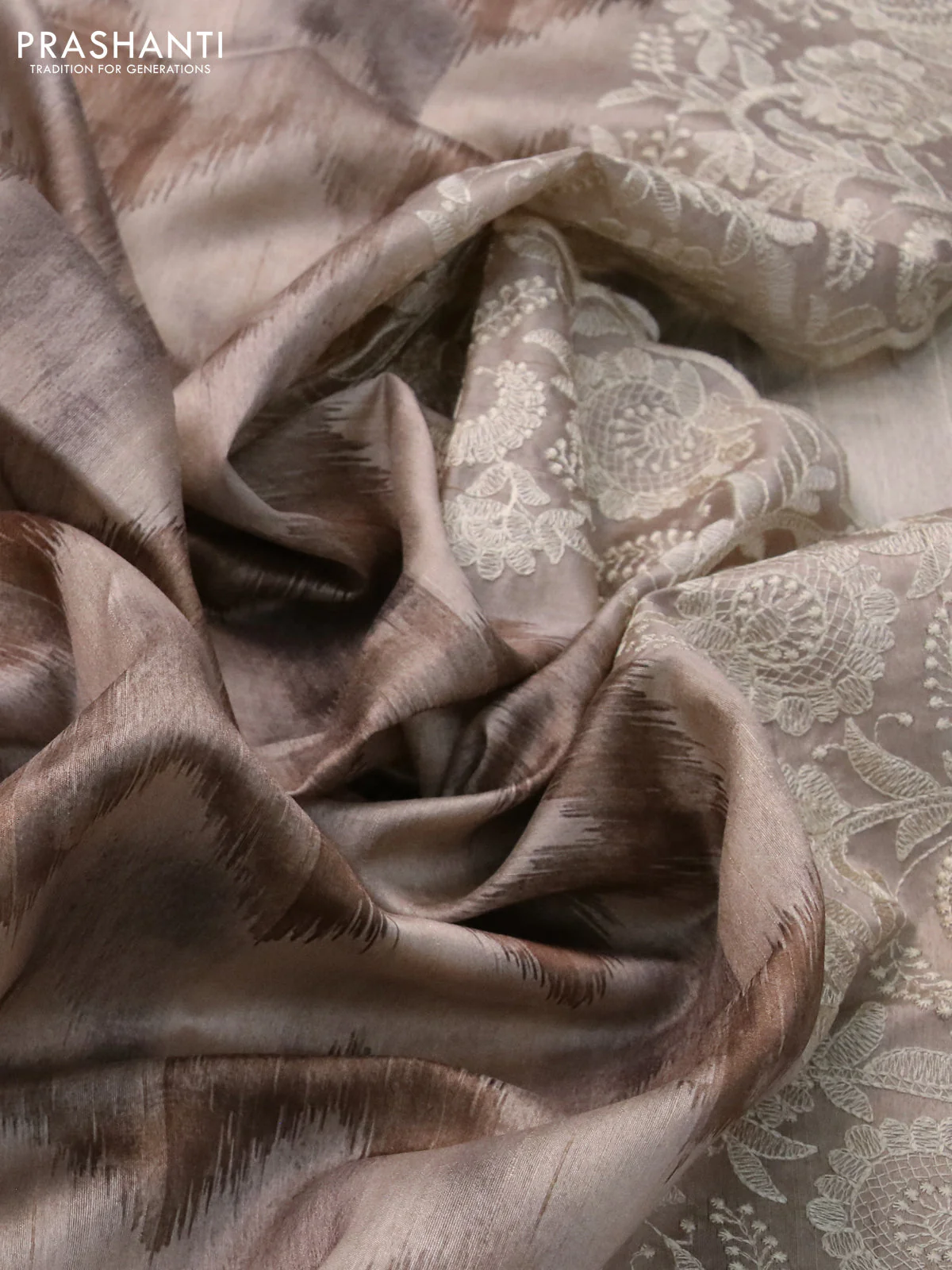 Semi tussar saree beige with allover zig zag digital prints and chikankari work border - Image 3