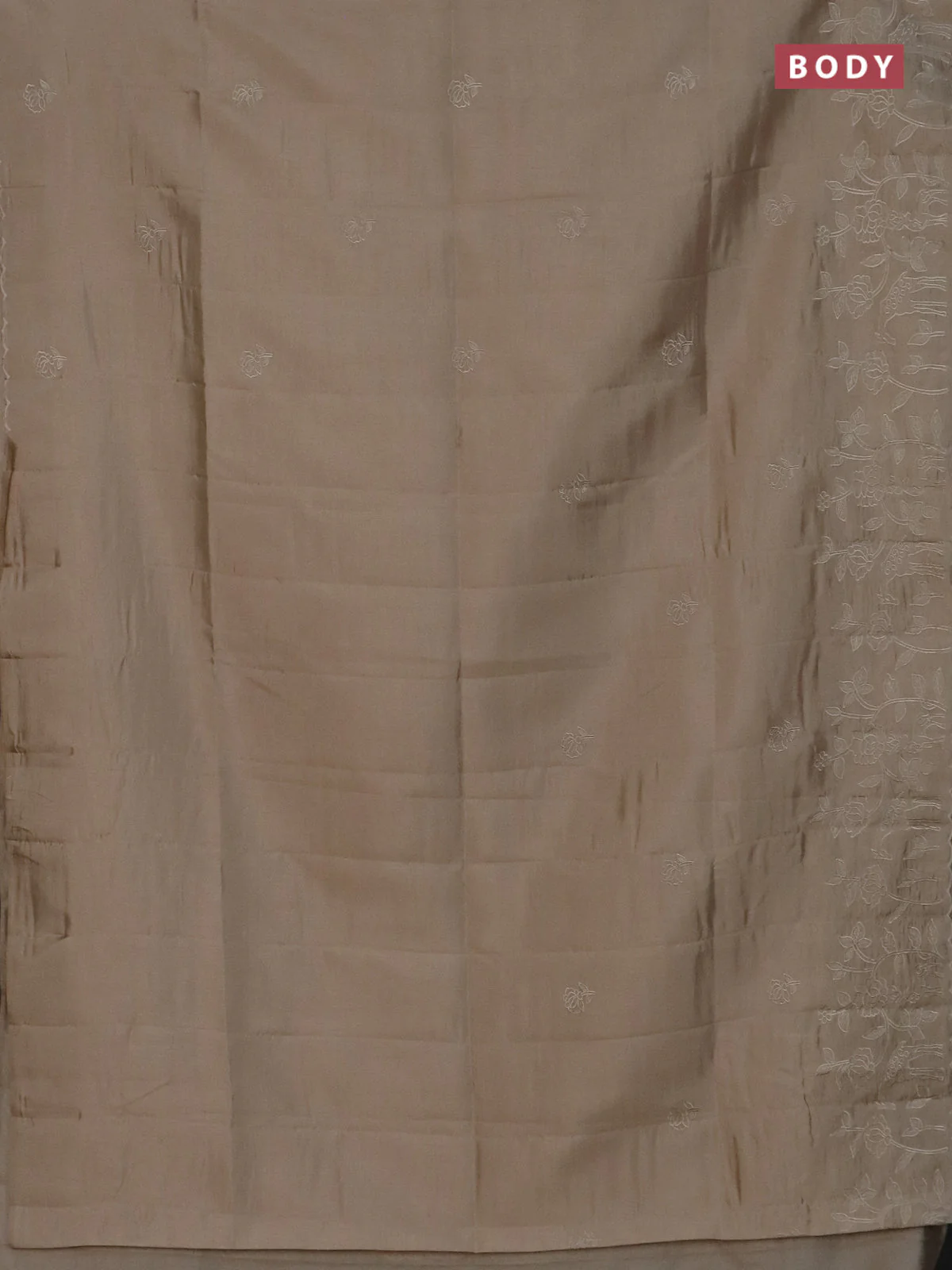 Semi tussar saree beige with floral embroidery work and applique work border - Image 2