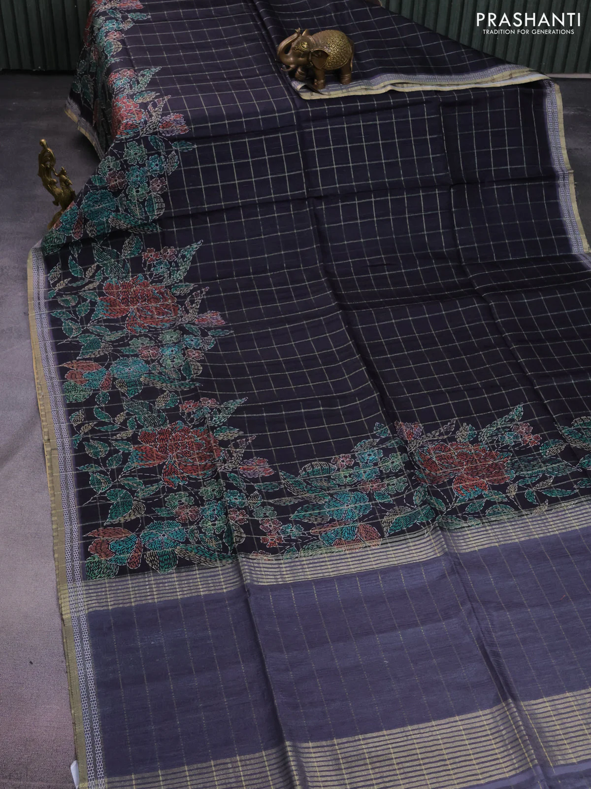 Semi tussar saree black and grey with allover zari checks & digital prints and zari woven border - Image 2
