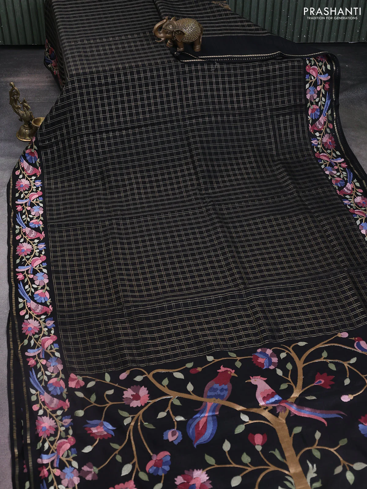 Semi tussar saree black with allover zari checked pattern and embroidery border - Image 2