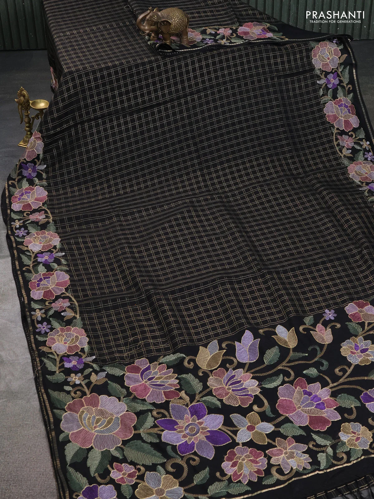 Semi tussar saree black with allover zari checked pattern and embroidery border - Image 2