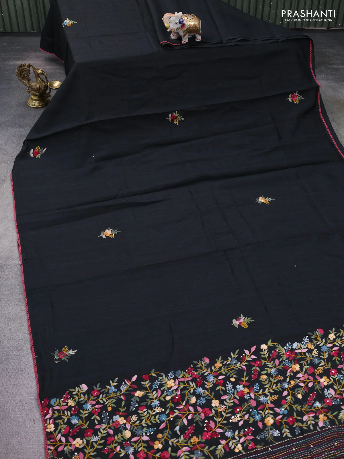 Semi tussar saree black with embroided buttas and embroidery pallu - Image 2