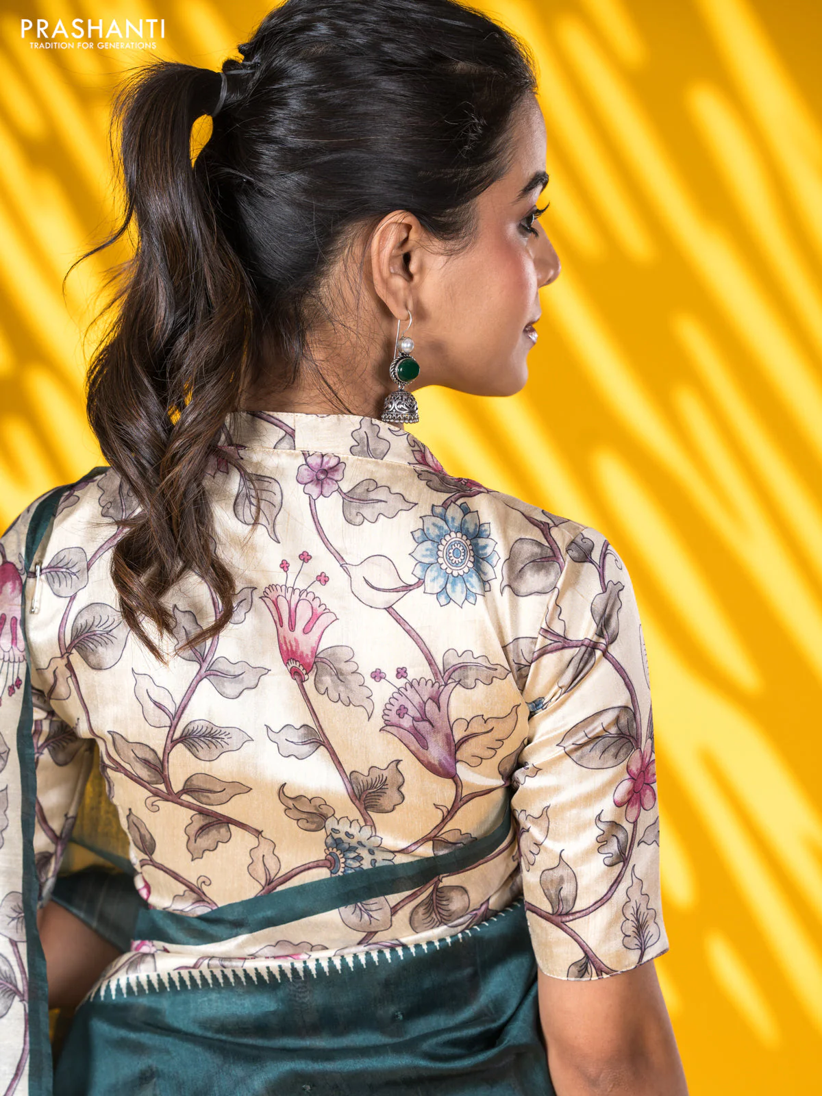 Semi tussar saree dark green and cream with allover mirror work and kalamkari printed border - Image 5