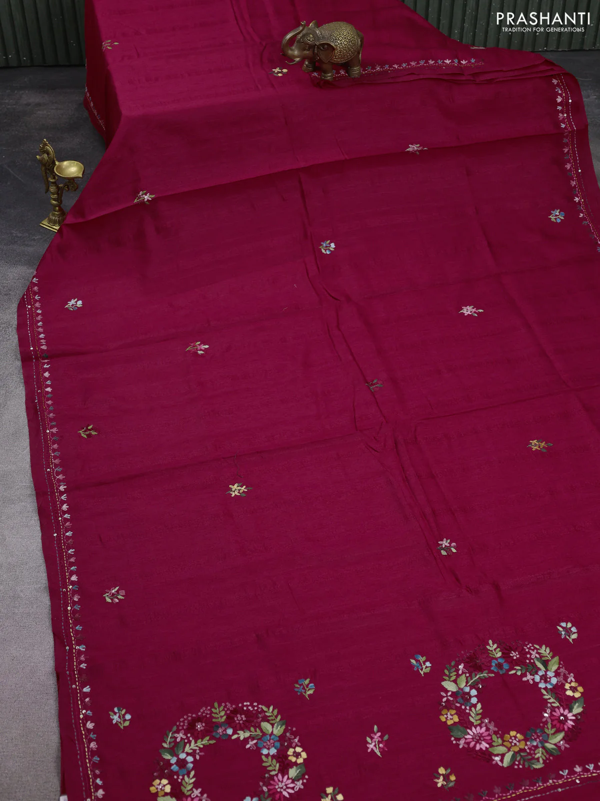 Semi tussar saree dark pink with embroided buttas and embroidery pallu - Image 2