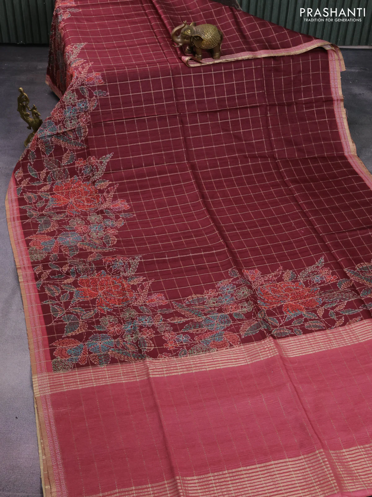 Semi tussar saree deep maroon and maroon shade with allover zari checks & digital prints and zari woven border - Image 2