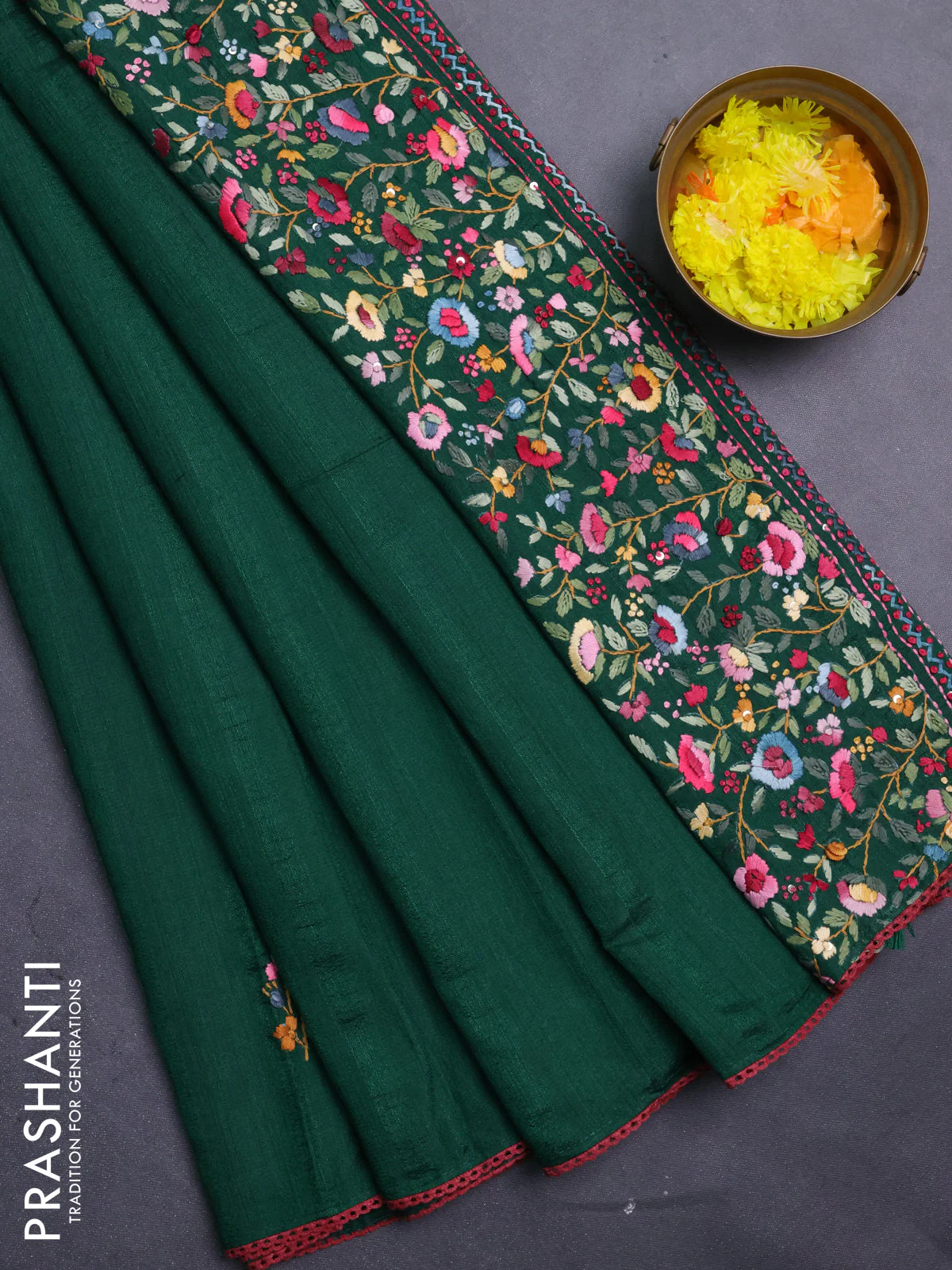 Semi tussar saree green with embroided buttas and embroidery pallu