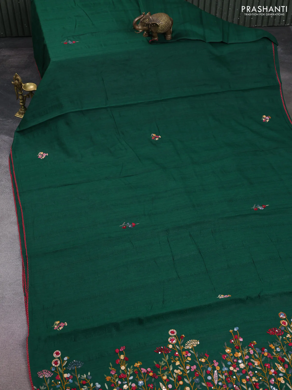 Semi tussar saree green with embroided buttas and embroidery pallu - Image 2