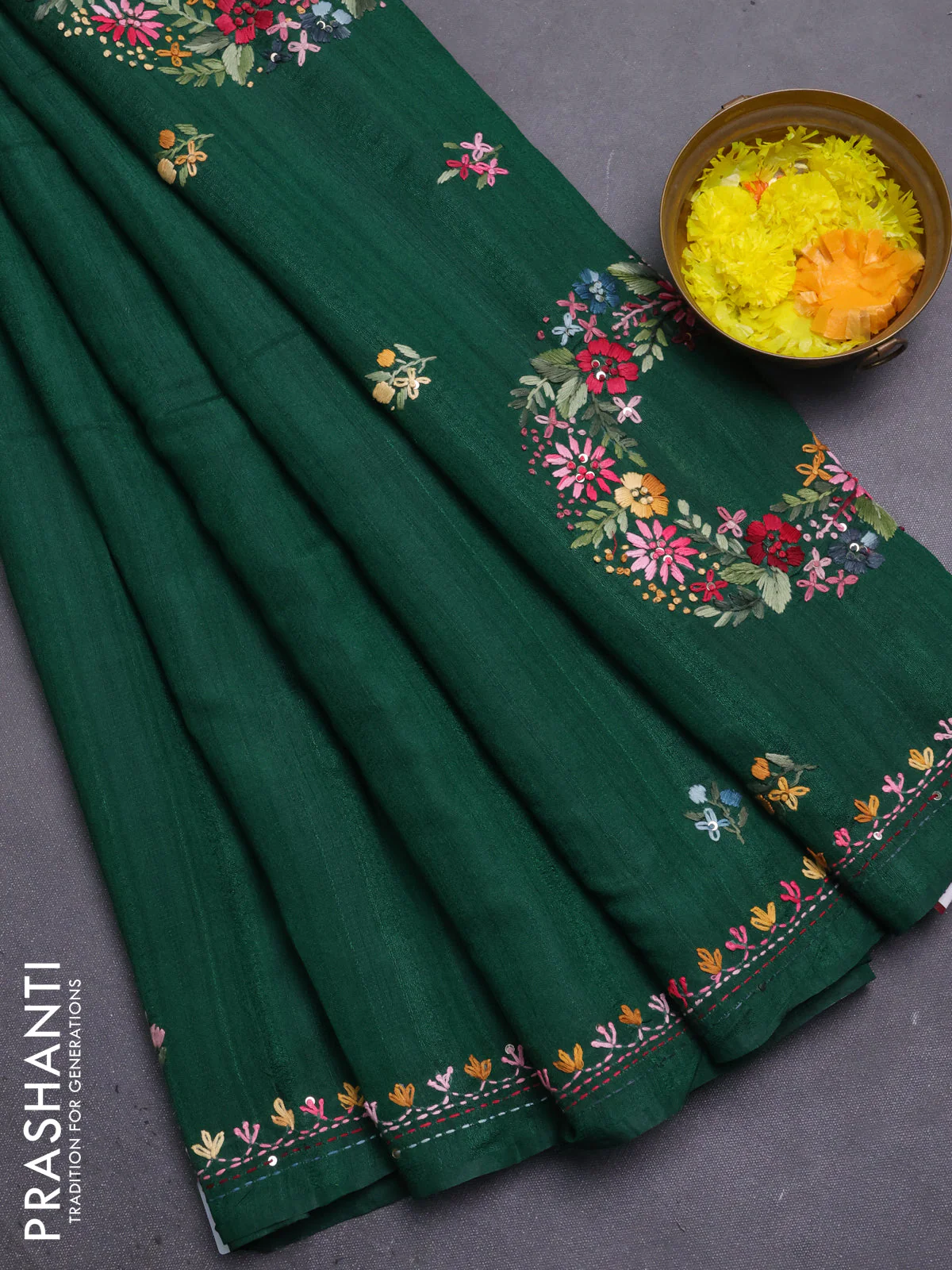 Semi tussar saree green with embroided buttas and embroidery pallu