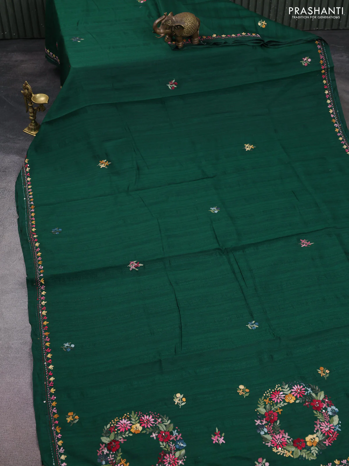 Semi tussar saree green with embroided buttas and embroidery pallu - Image 2