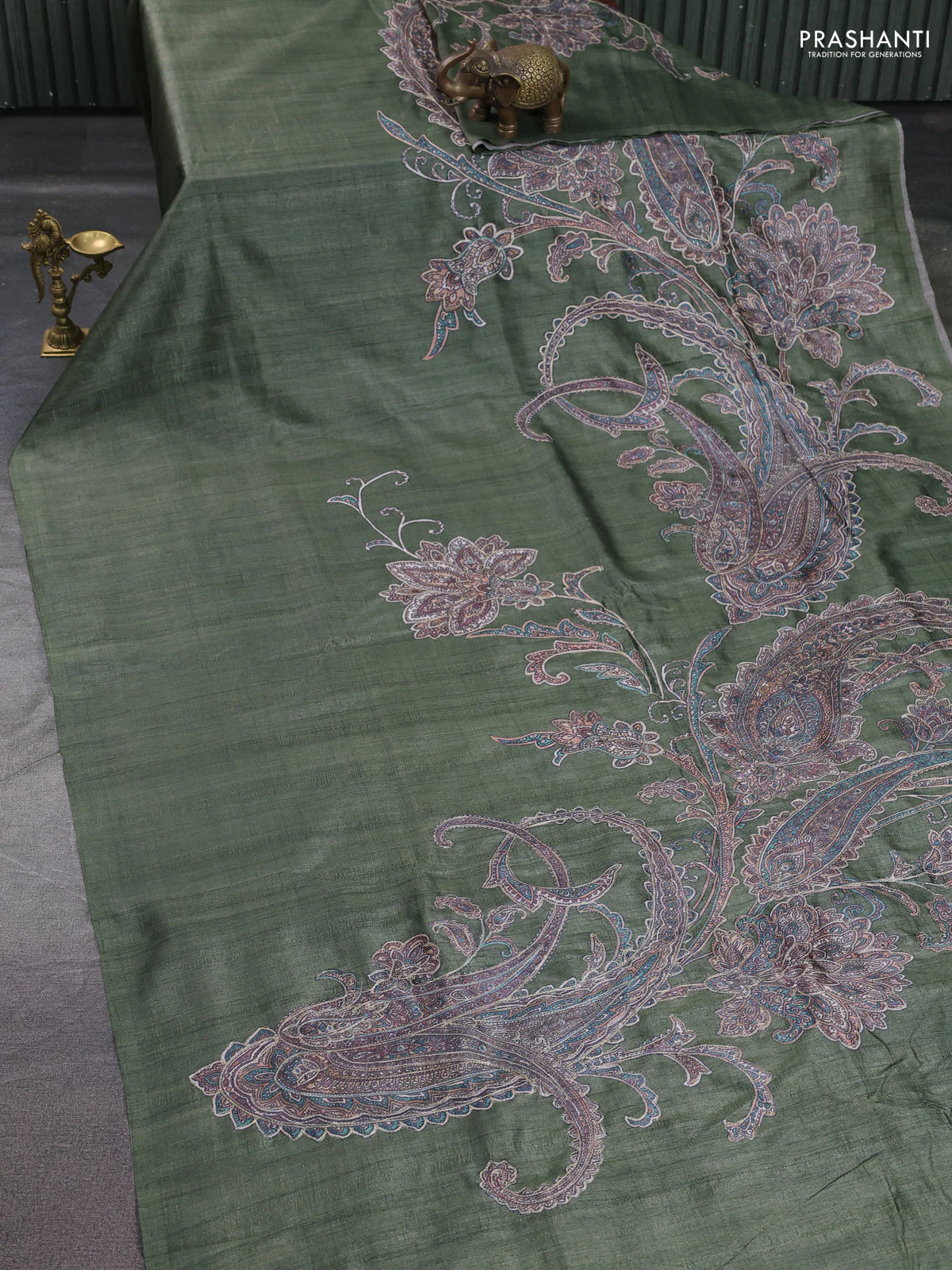 Semi tussar saree green with embroidery work - Image 2