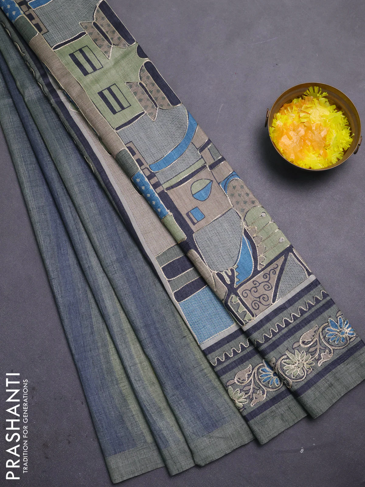 Semi tussar saree grey and elaichi green with plain body and embroidered pallu