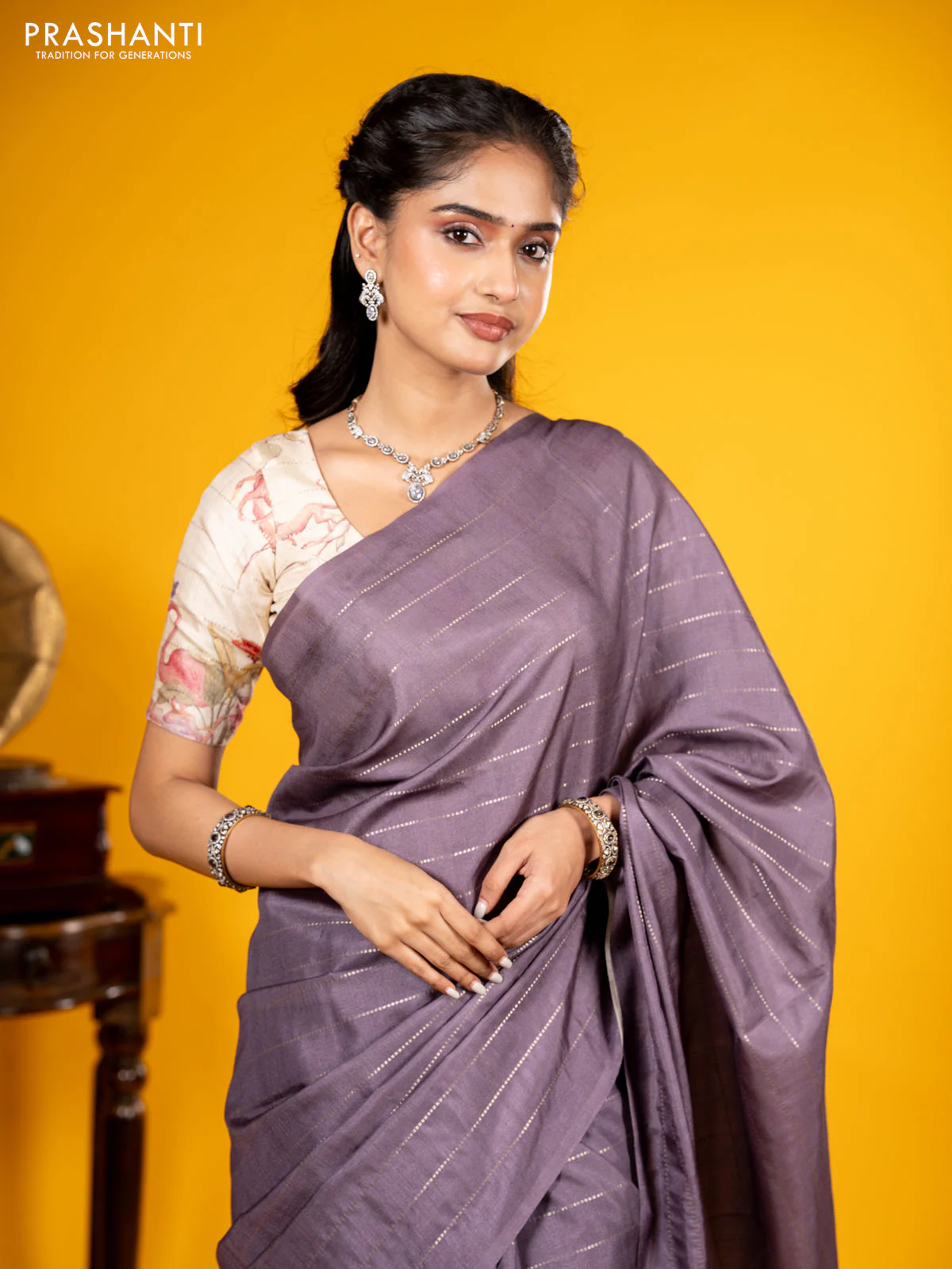Semi tussar saree grey shade and cream with allover zari weaves in borderless style & printed pallu - Image 3