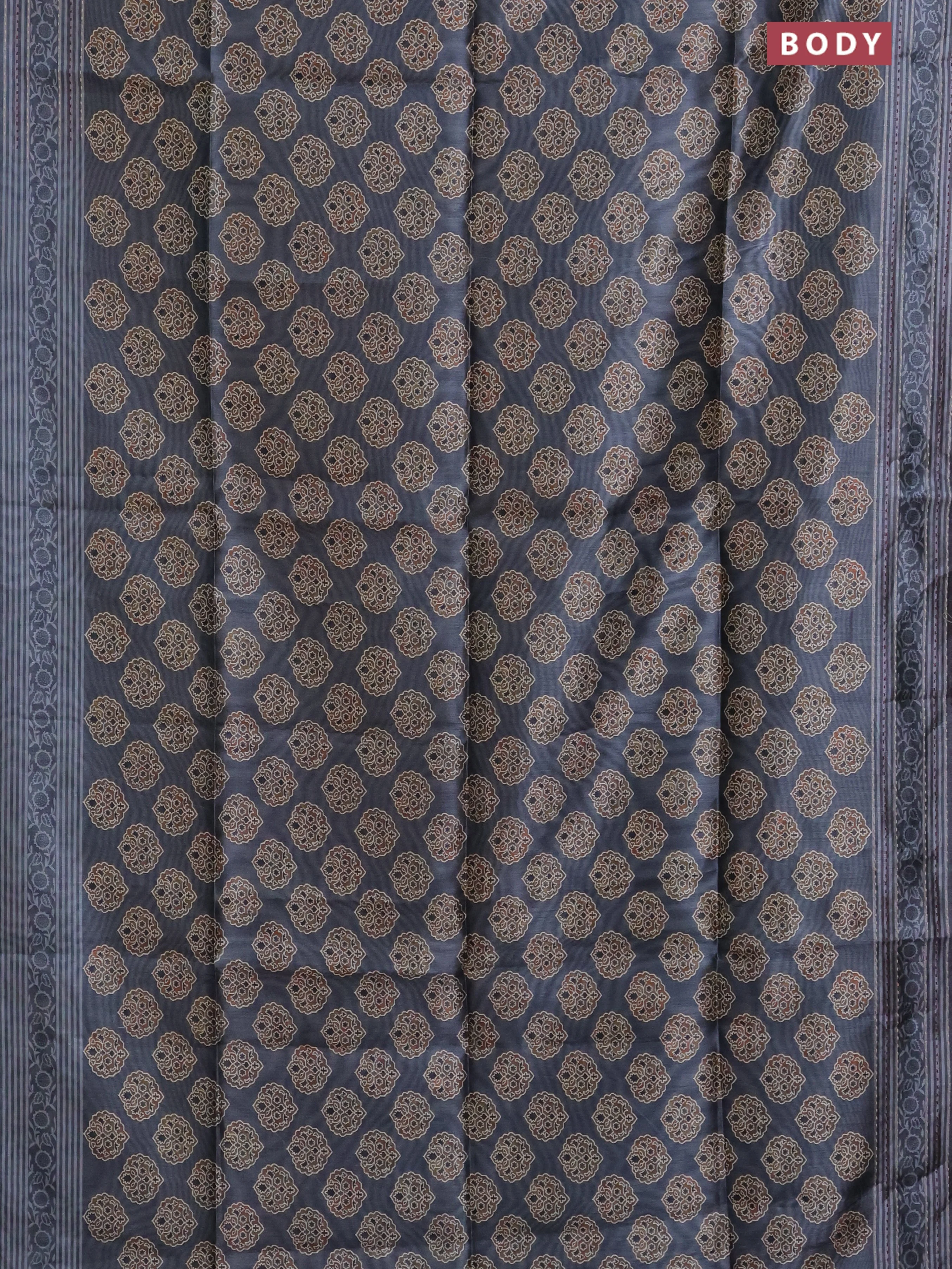 Semi tussar saree grey with allover ajrakh butta prints and katha stitch work pallu & border - Image 2