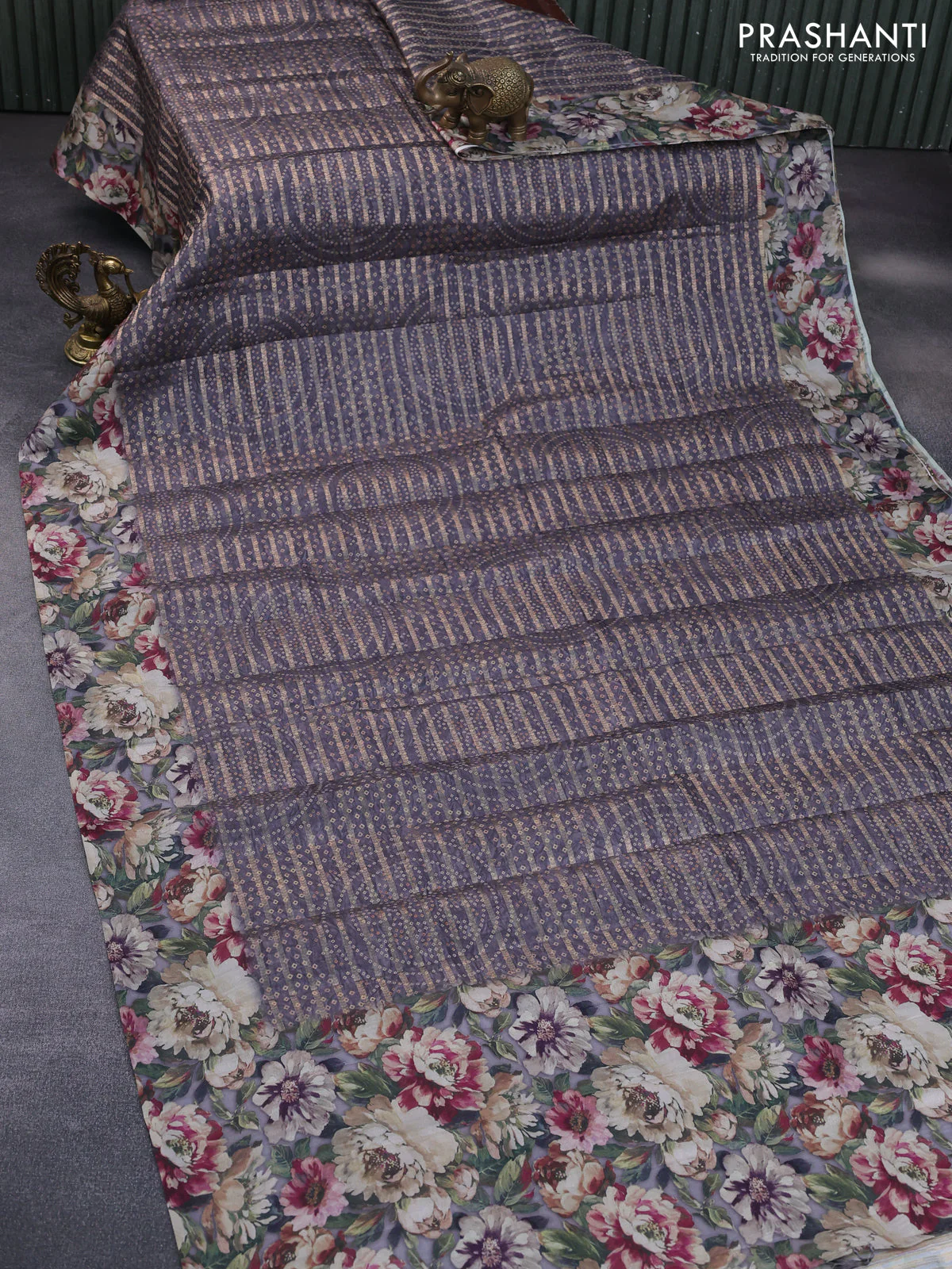 Semi tussar saree grey with allover zari woven veldhari design & bandhani prints and floral printed border - Image 2