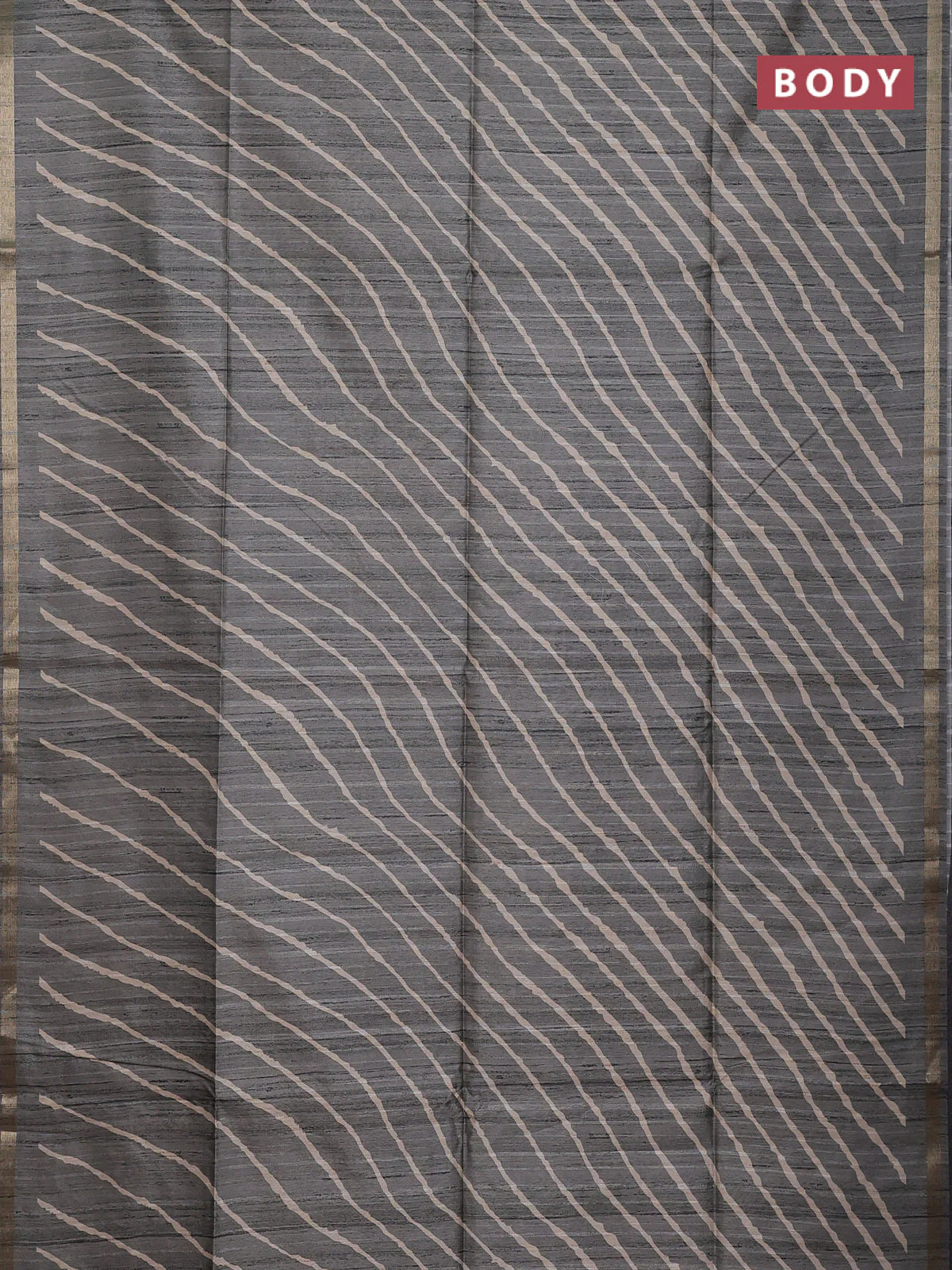 Semi tussar saree grey with leheriya prints and kalamkari prints & cut work pallu - Image 2