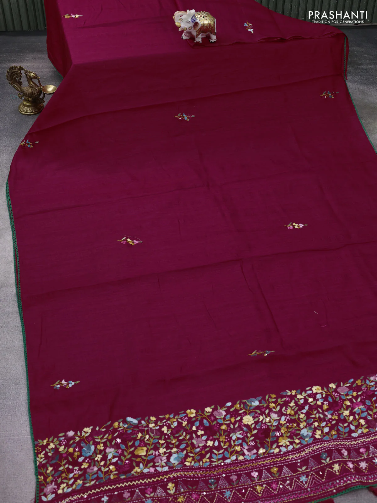 Semi tussar saree maroon with embroided buttas and embroidery pallu - Image 2