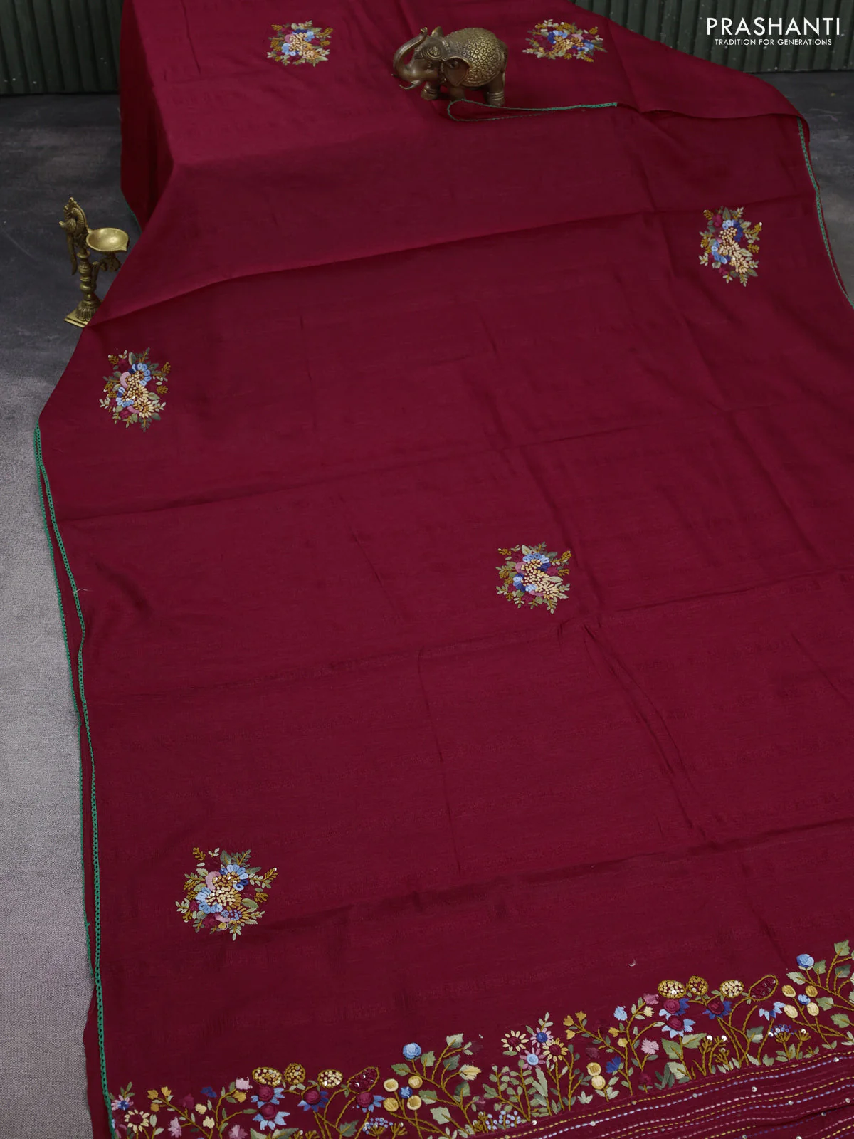 Semi tussar saree maroon with embroided buttas and embroidery pallu - Image 2