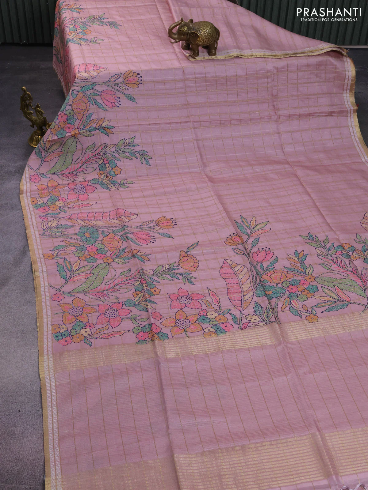 Semi tussar saree pastel pink with allover zari checks & digital prints and zari woven border - Image 2