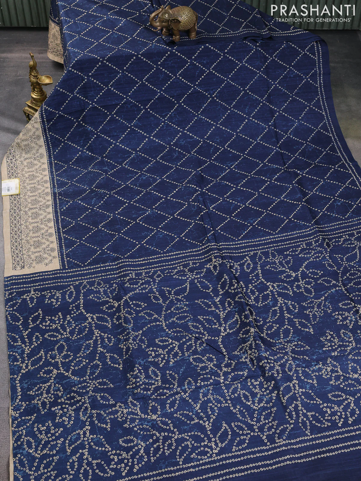 Semi tussar saree peacock blue and beige with allover bandhani prints and embroidery work border - Image 2