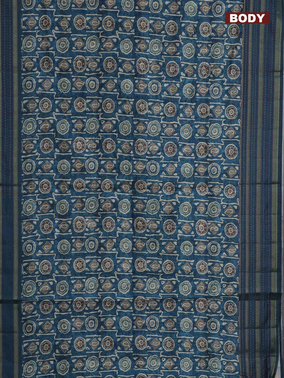 Semi tussar saree peacock blue with allover prints and kantha stitich work border - Image 2