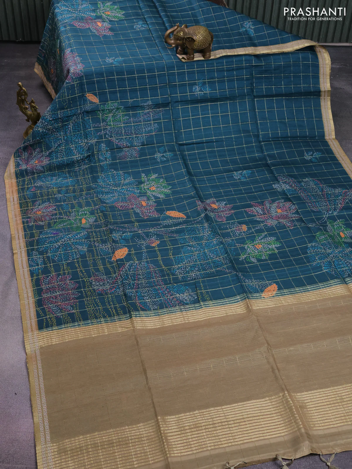 Semi tussar saree peacock green and elaichi green with allover zari checks & digital prints and zari woven border - Image 2