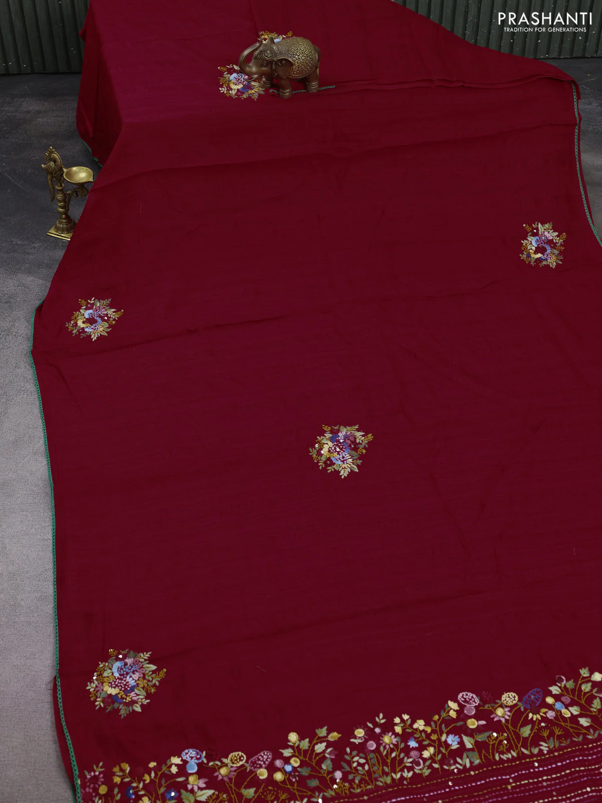 Semi tussar saree pink with embroided buttas and embroidery pallu - Image 2
