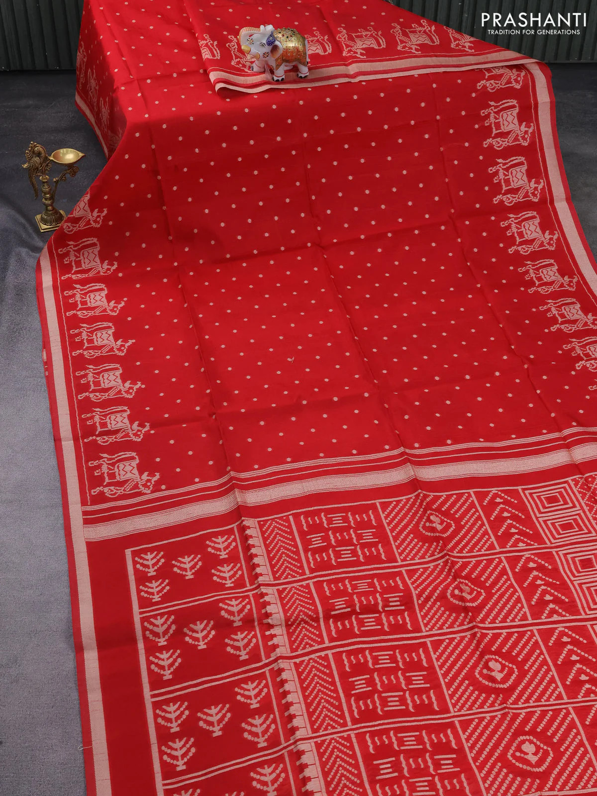 Semi tussar saree red with allover polka dot weaves and patola weaving pallu - Image 2