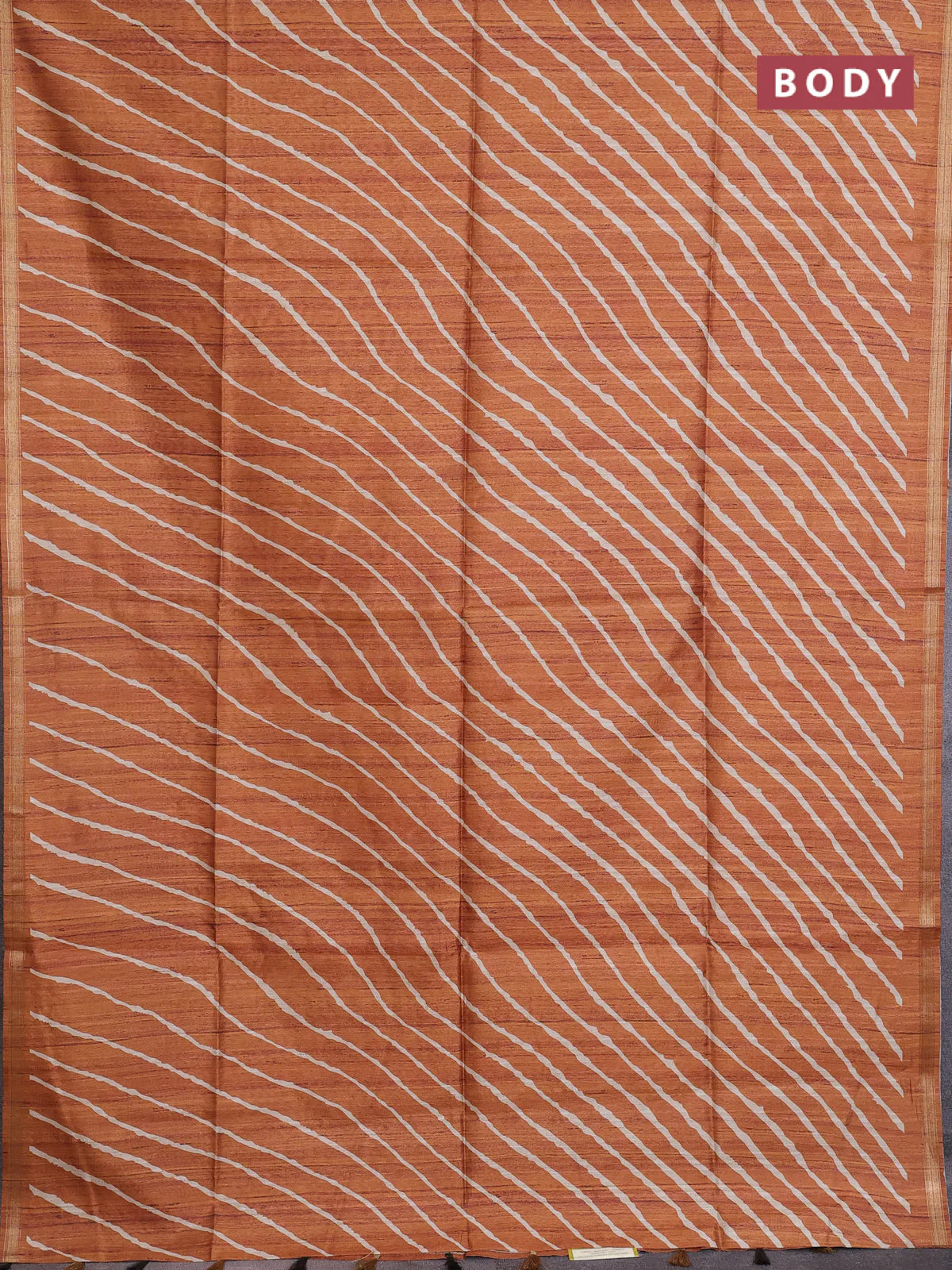 Semi tussar saree rust shade with leheriya prints and kalamkari prints & cut work pallu - Image 2