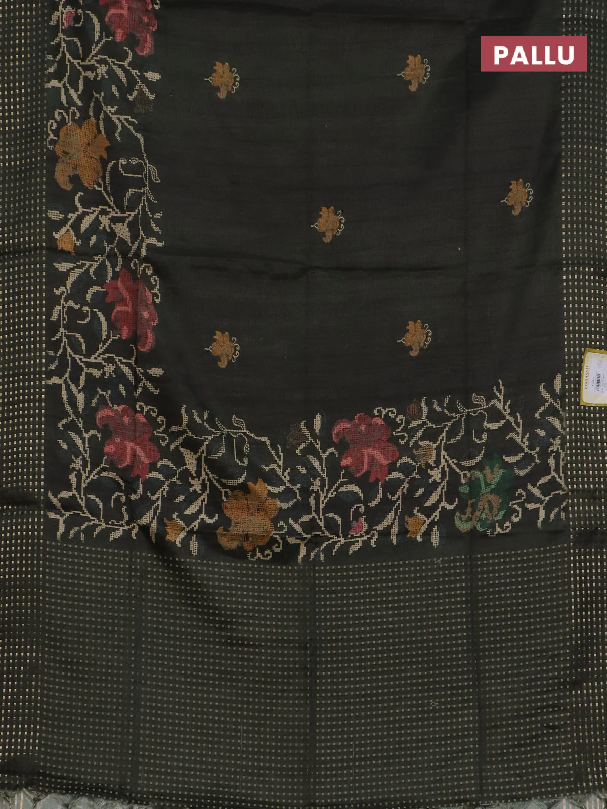 Semi tussar saree sap green with floral prints and zari woven pallu - Image 3