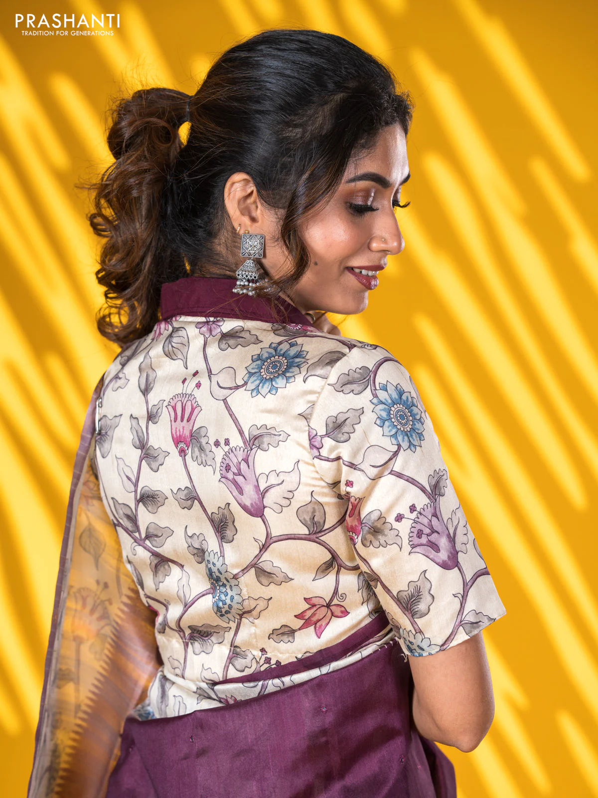 Semi tussar saree wine shade and cream with allover mirror work and kalamkari printed border - Image 5