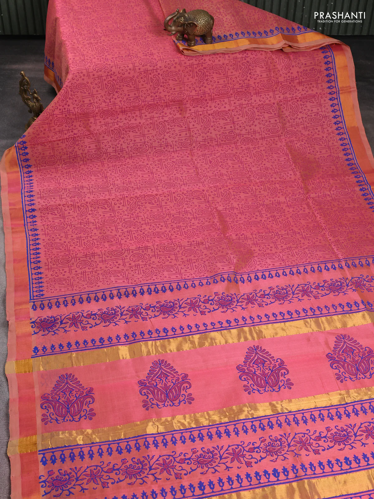 Silk cotton block printed saree dual shade of peach with allover prints and zari woven border - Image 2