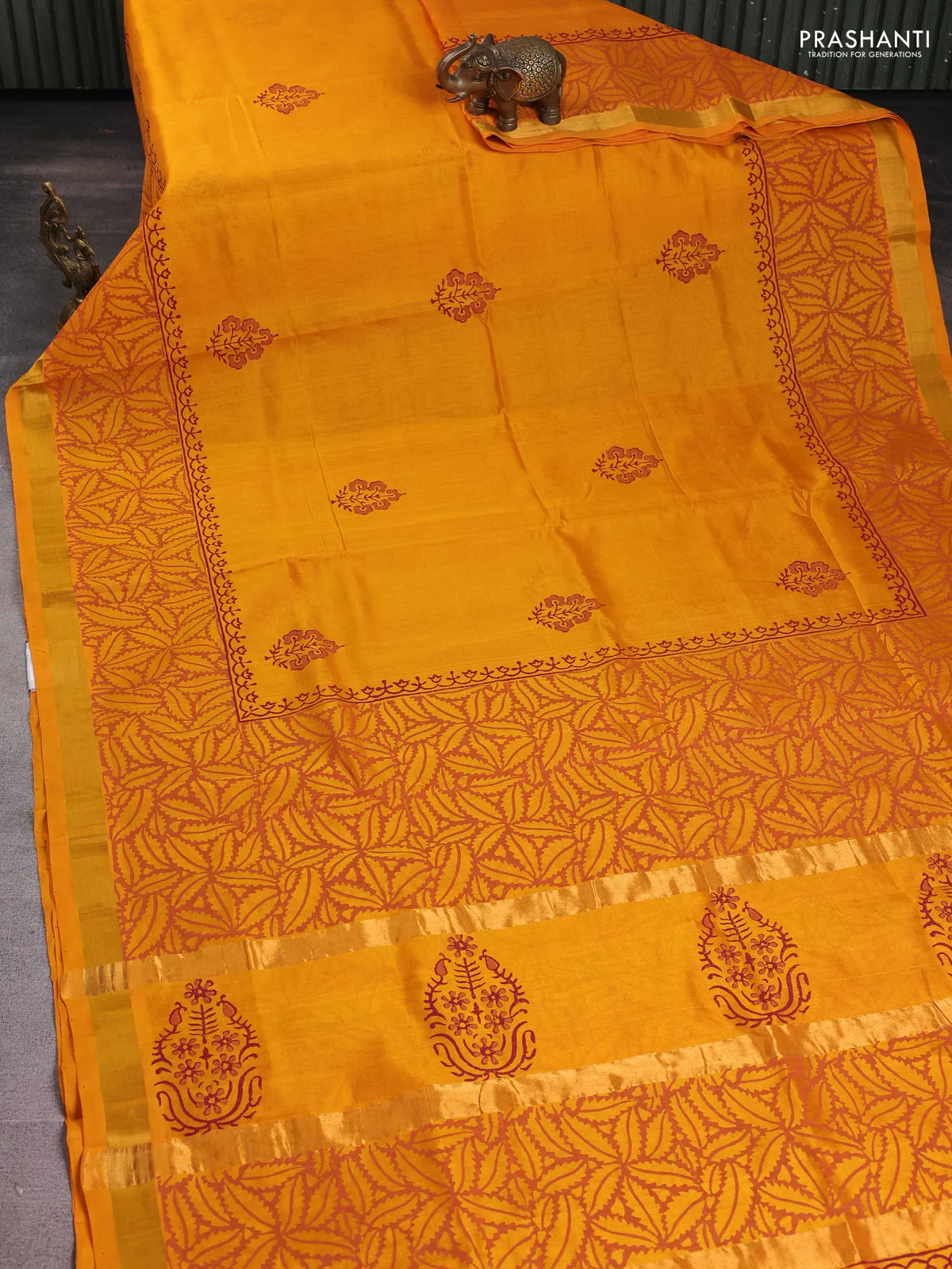 Silk cotton block printed saree mango yellow with butta prints and long printed zari woven border - Image 2