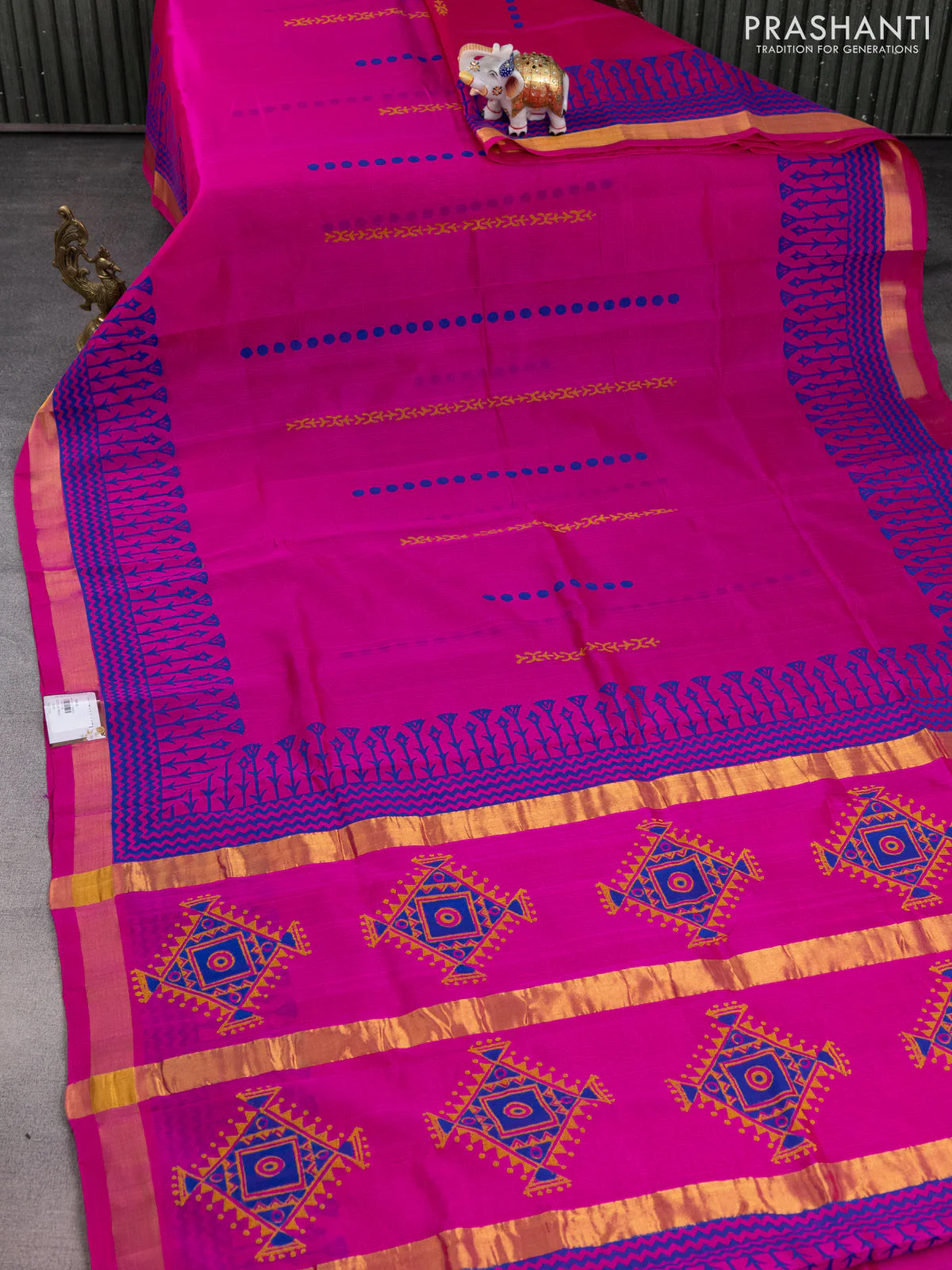 Silk cotton block printed saree pink and blue with butta prints and zari woven border - Image 2