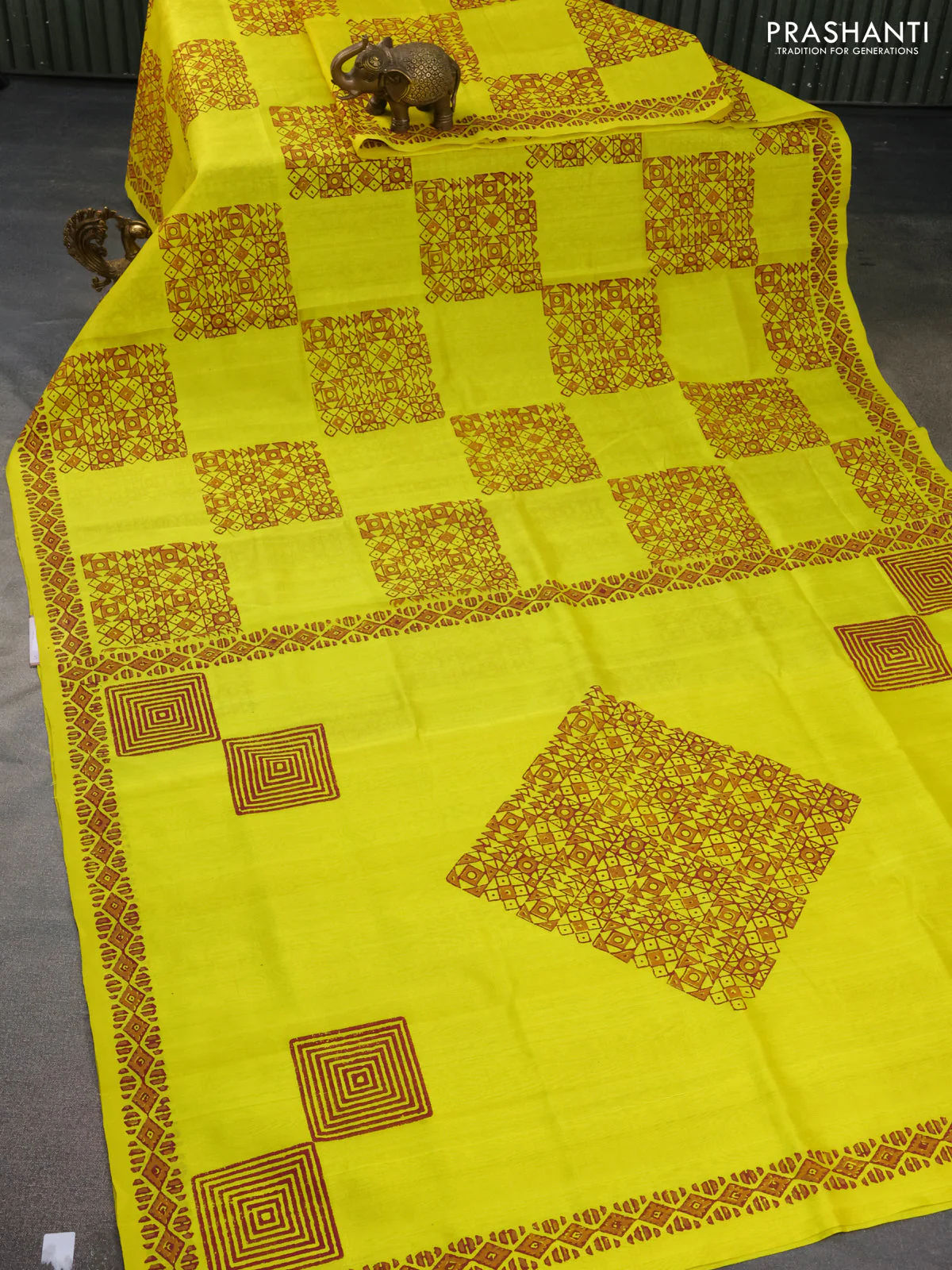 Silk cotton block printed saree yellow with allover geometric prints and printed border - Image 2
