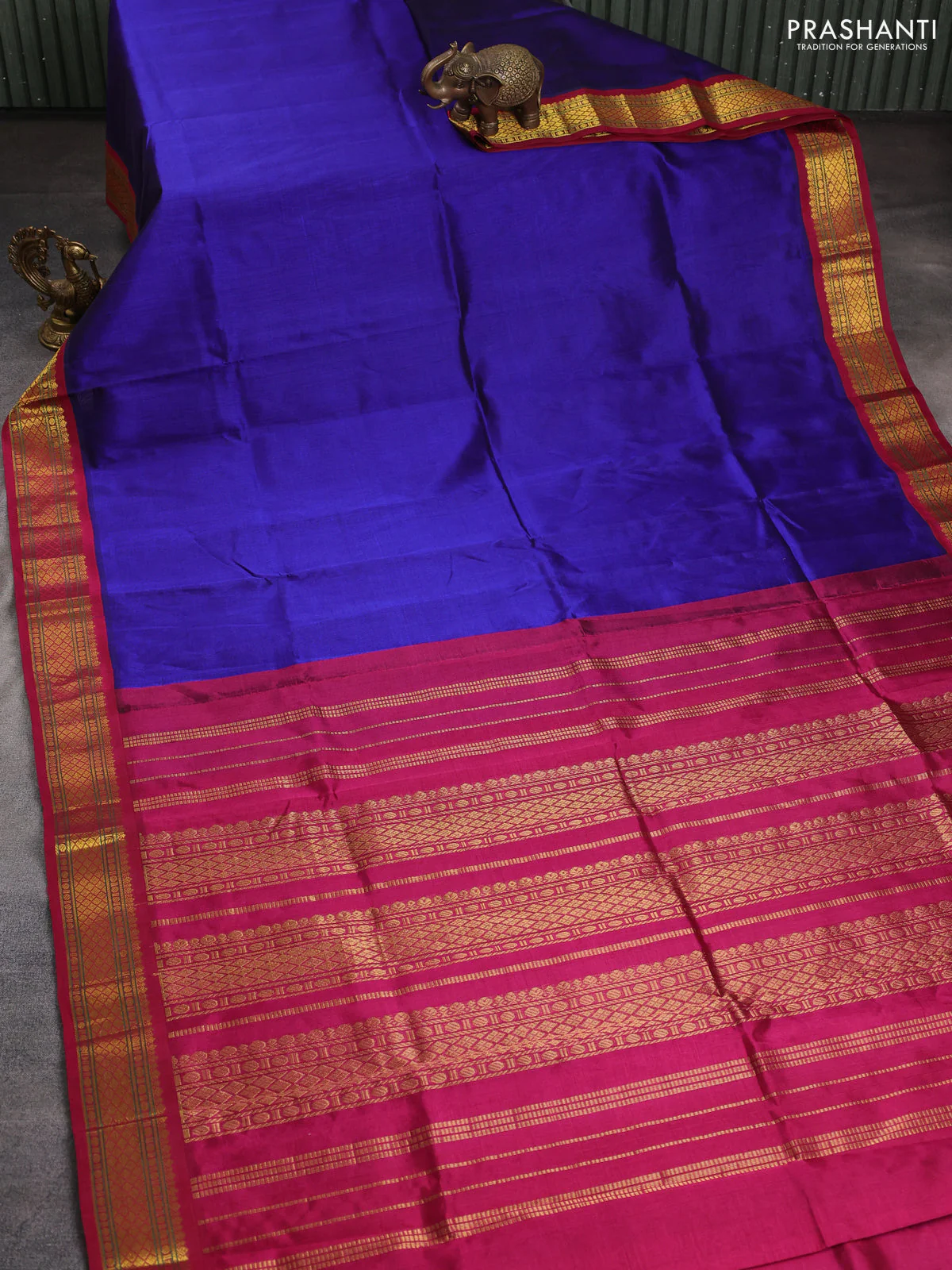 Silk cotton saree blue and maroon with plain body and zari woven korvai border - Image 2