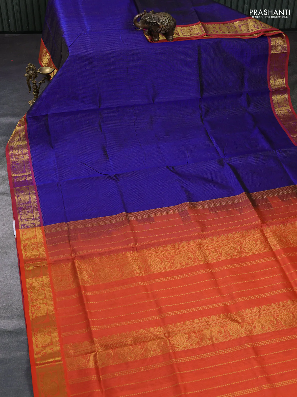 Silk cotton saree blue and orange with allover vairosi pattern and zari woven border - Image 2