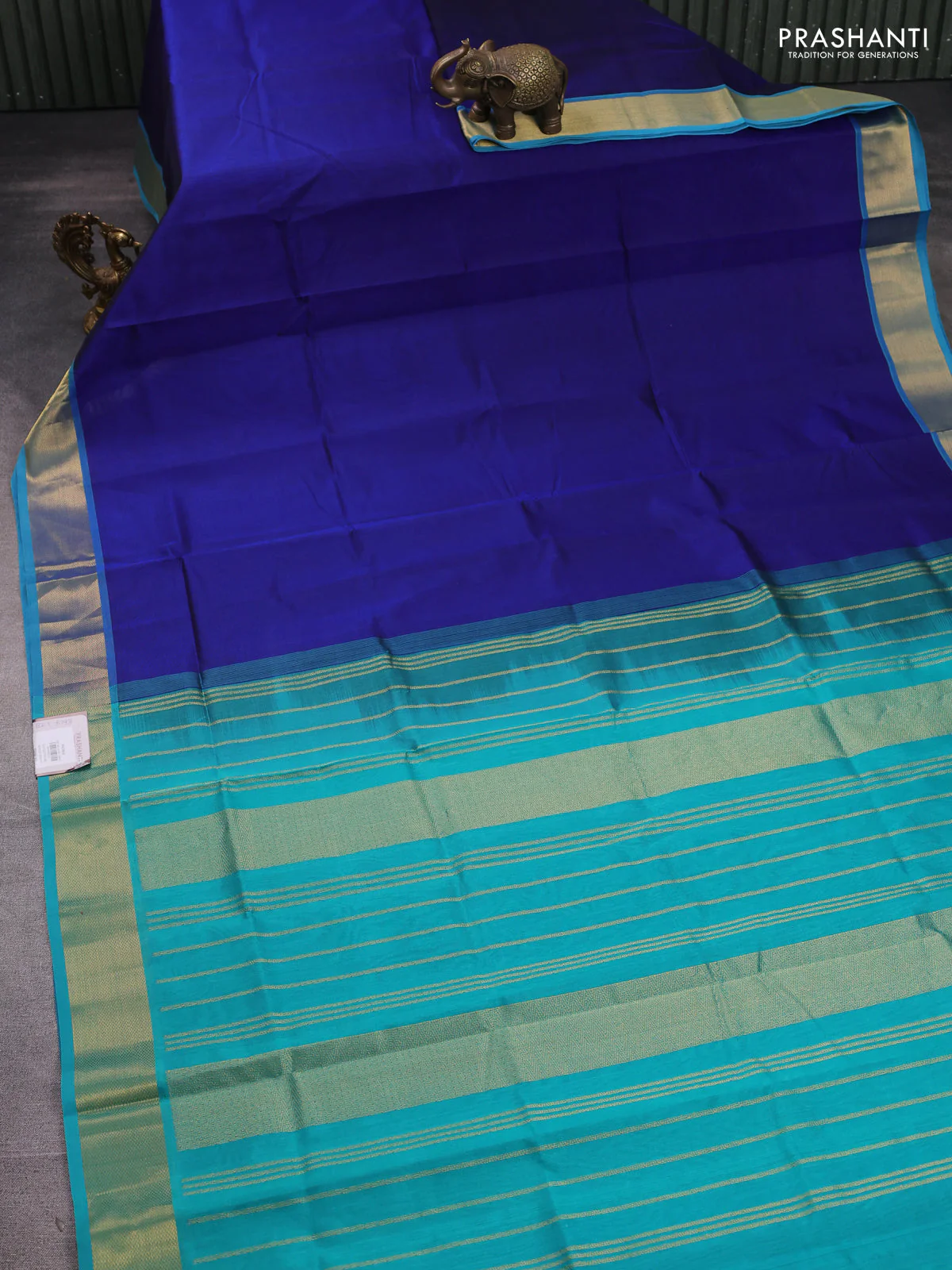 Silk cotton saree blue and teal blue with plain body and zari woven border - Image 2