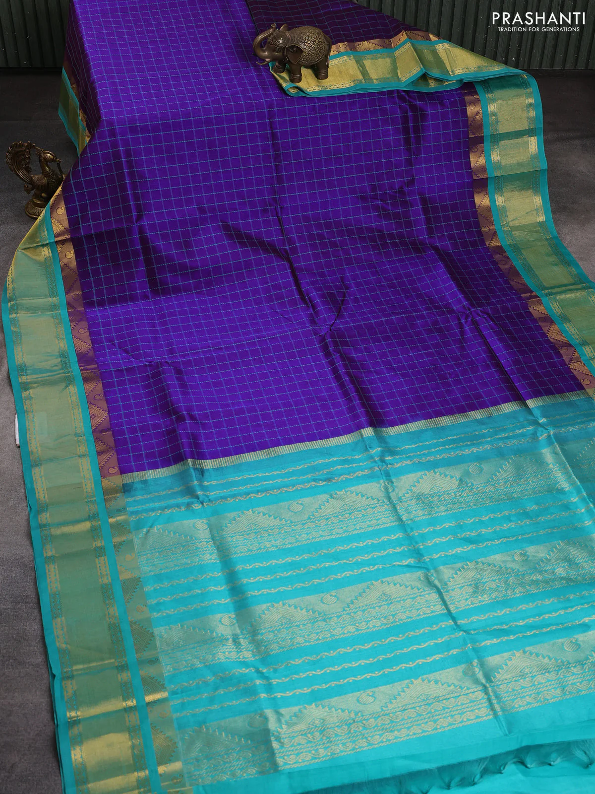 Silk cotton saree blue and teal green with allover thread checked pattern and temple rettapet zari woven korvai border - Image 2