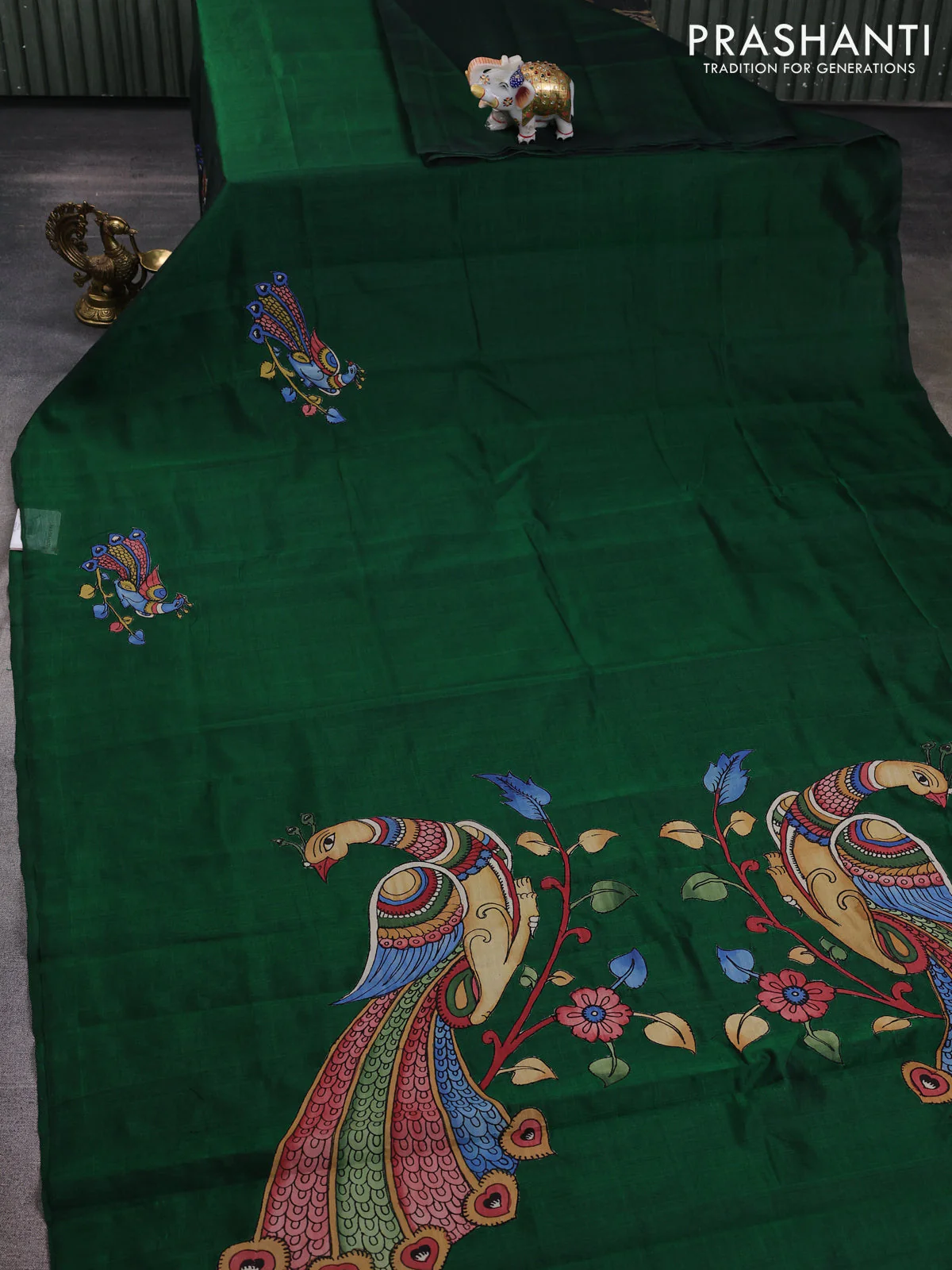 Silk cotton saree bottle green with kalamkari applique work in borderless style - Image 2