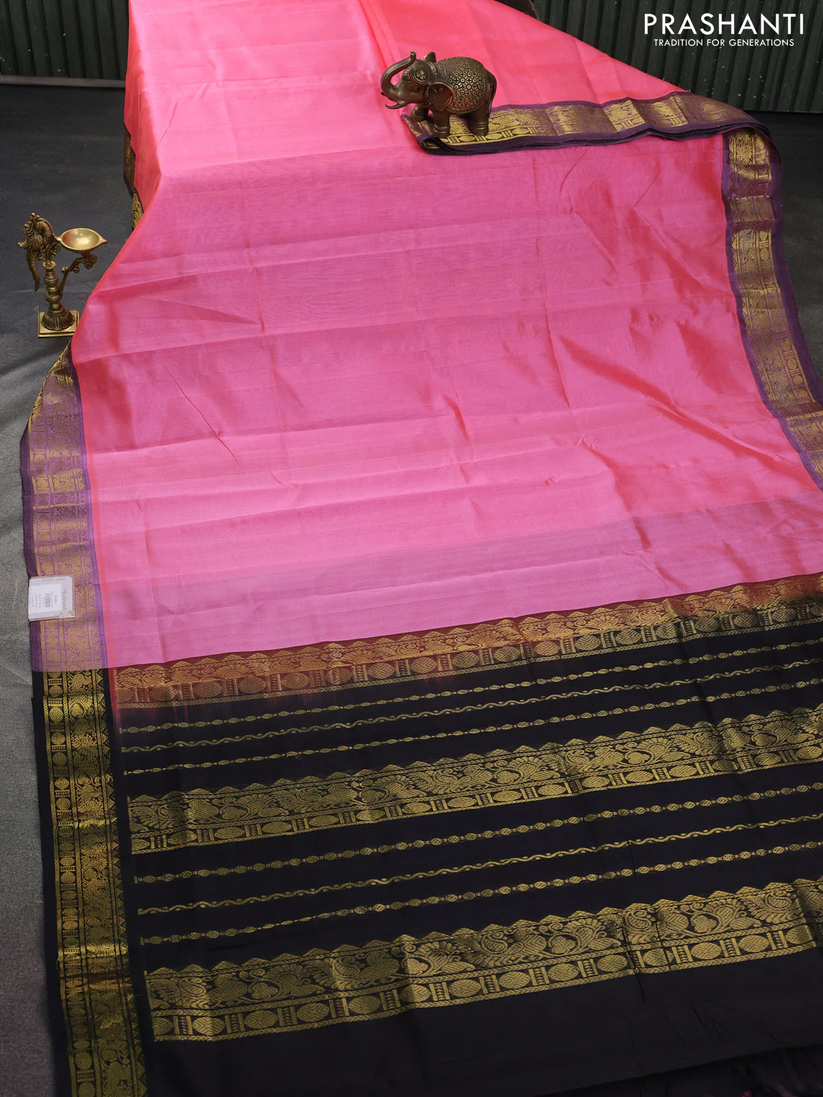 Silk cotton saree candy pink and black with plain body and zari woven border - Image 2