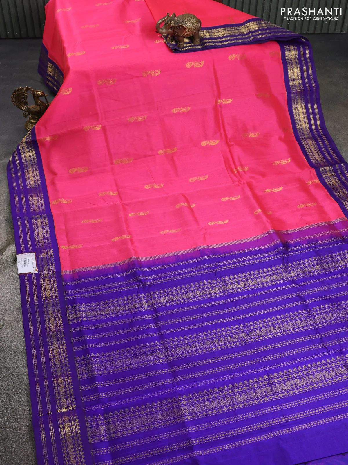 Silk cotton saree candy pink and blue with zari woven peacock buttas and zari woven korvai border - Image 2