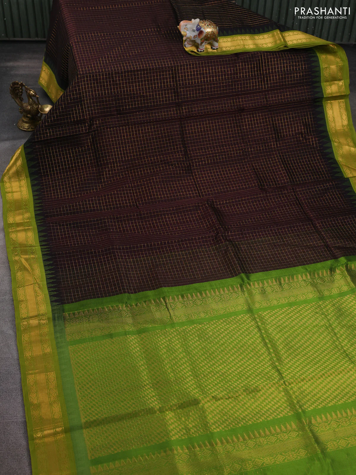Silk cotton saree coffee brown and light green with allover zari woven checked pattern and temple design zari woven korvai border - Image 2