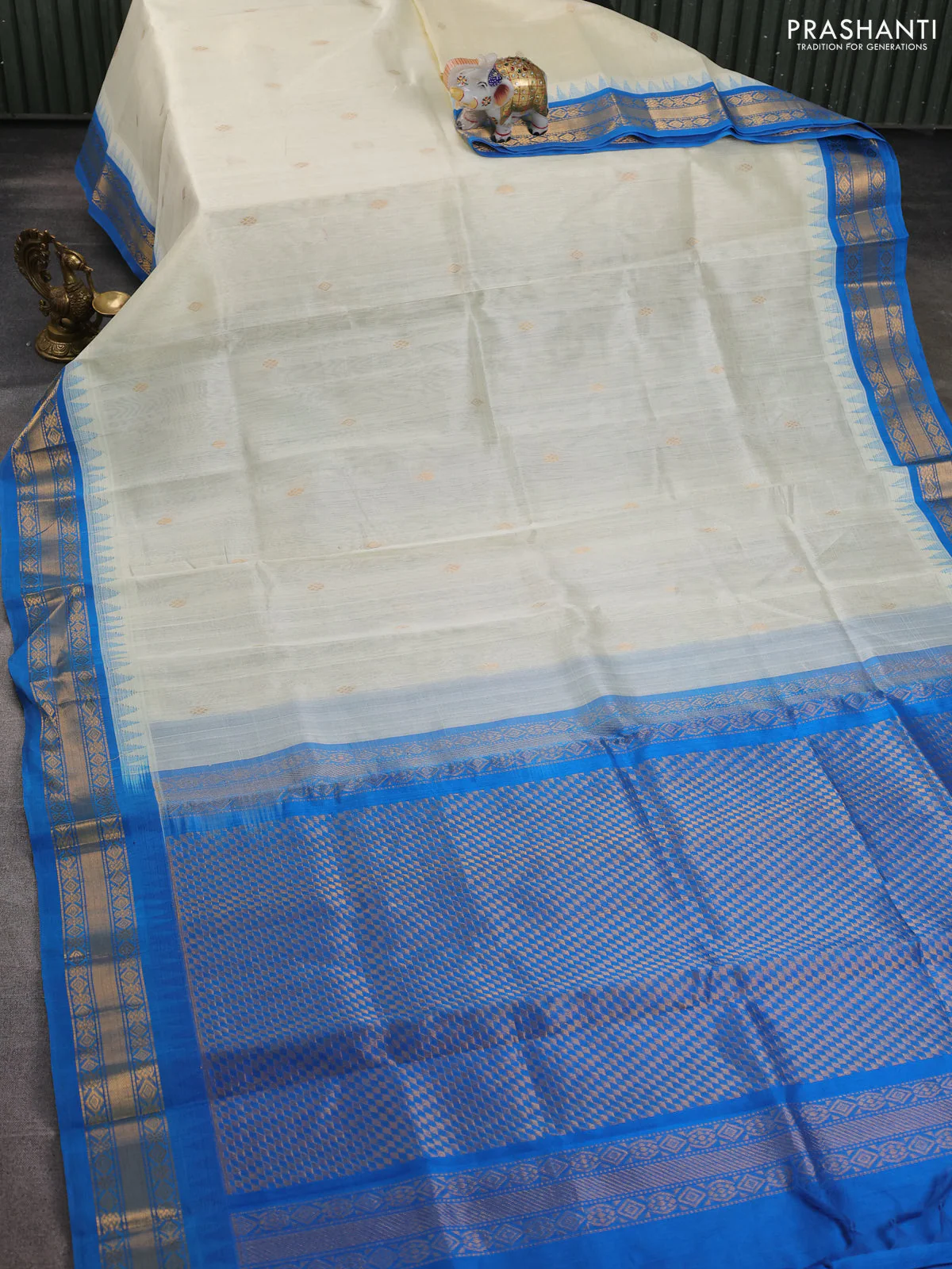Silk cotton saree cream and cs blue with zari woven buttas and temple design zari woven korvai border - Image 2