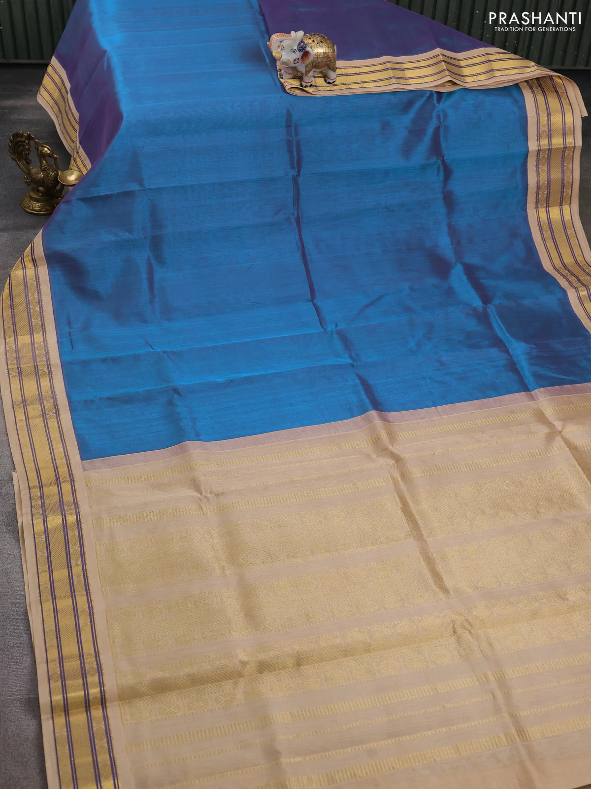Silk cotton saree dual shade of cs blue and sandal with plain body and zari woven korvai border - Image 2