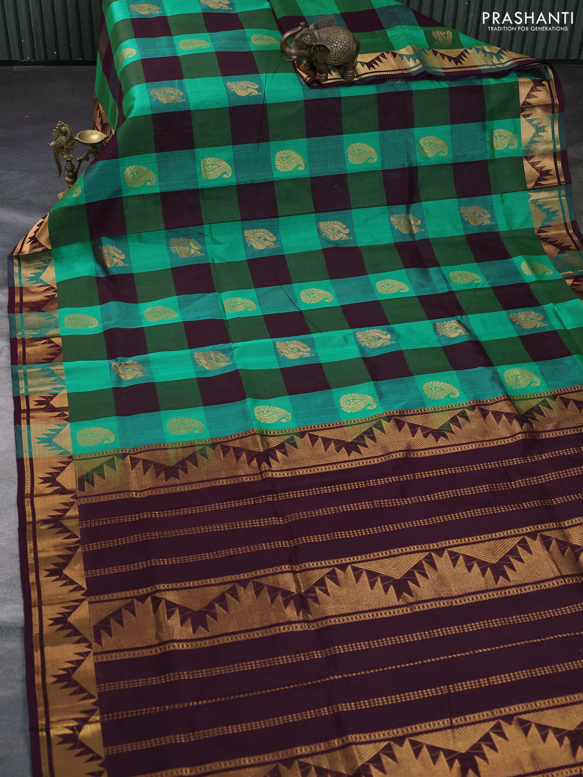 Silk cotton saree green and deep wine shade with allover zari lakshadeepam patten and rettapet zari woven border - Image 2