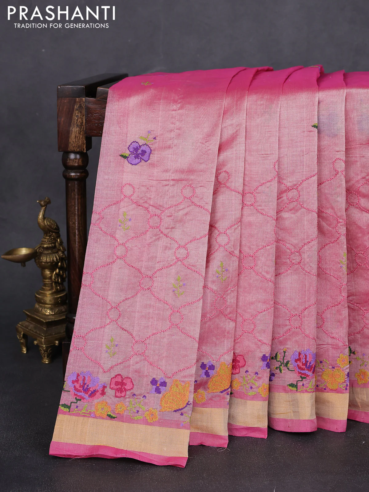 Silk cotton saree light pink with allover embroidery and zari woven border - Image 2
