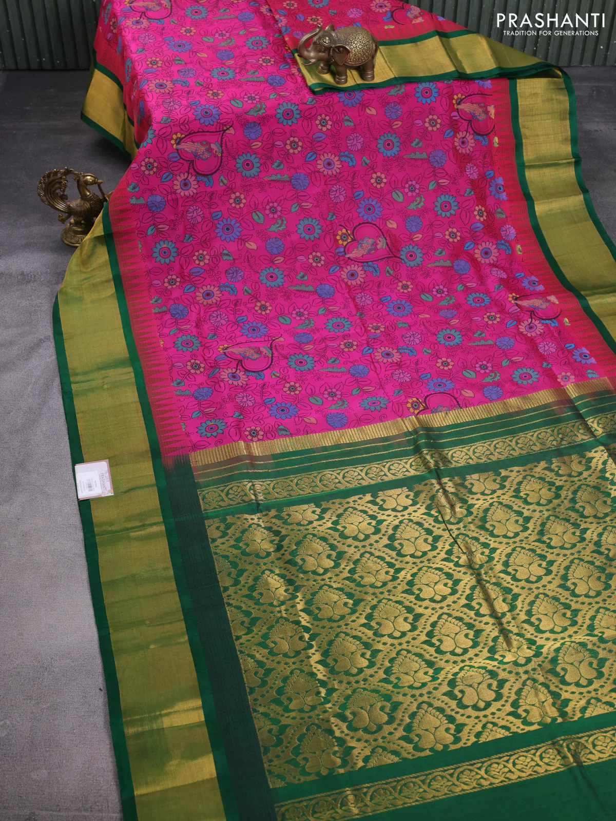 Silk cotton saree magenta pink and green with allover kalamkari prints and temple design zari woven simple border - Image 2
