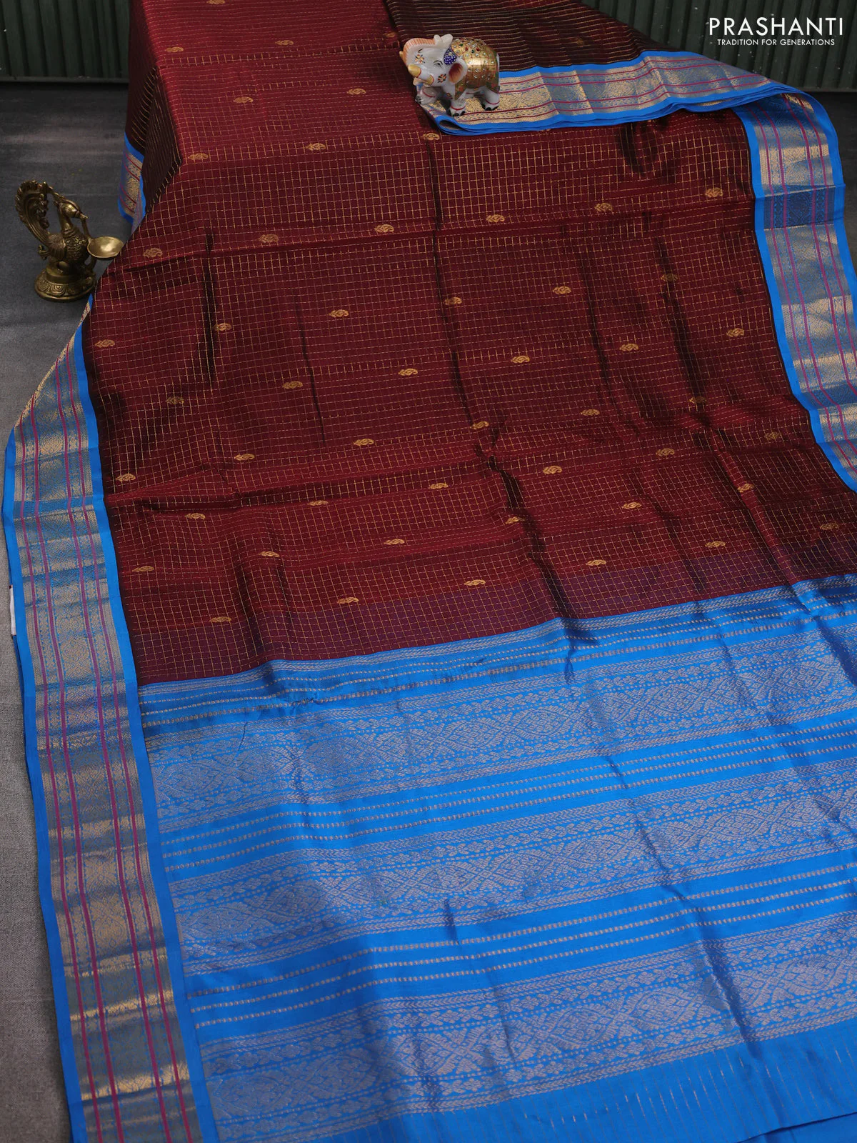 Silk cotton saree maroon and blue with allover zari checks & buttas and zari woven korvai border - Image 2