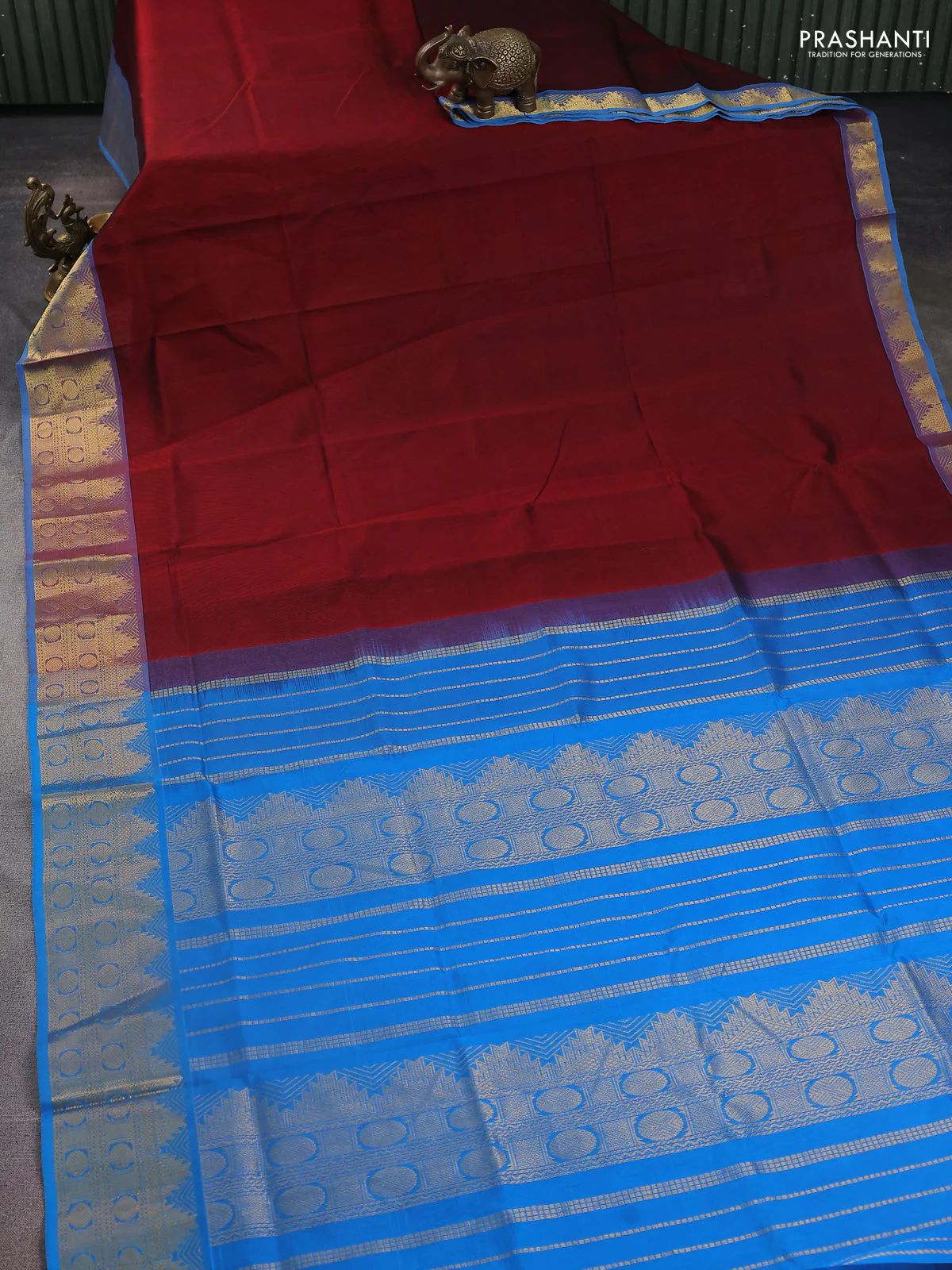 Silk Cotton saree maroon and cs blue with plain body and zari woven border - Image 2