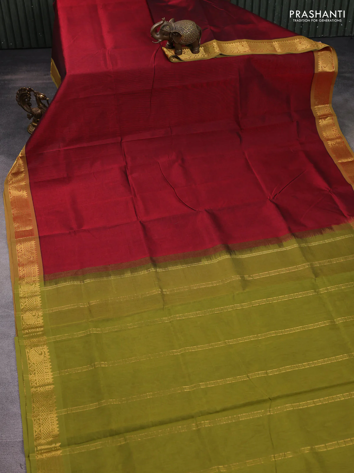 Silk cotton saree maroon and mehendi green with plain body and zari woven border - Image 2